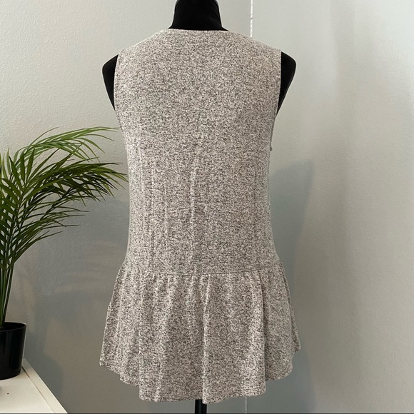 Express Top - Picture 2 of 5